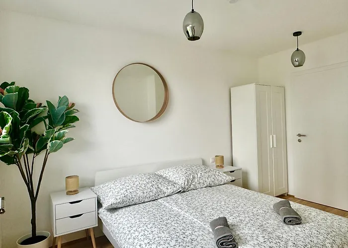Modern Premium With Balcony Βιέννη