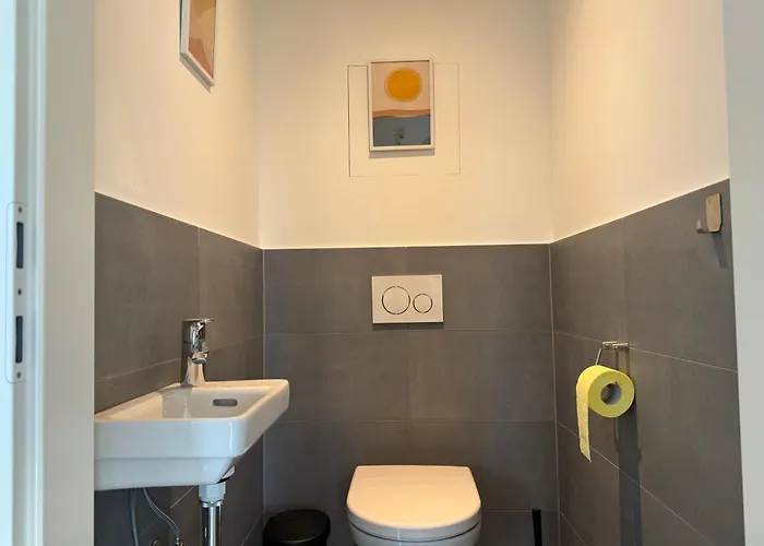 Modern Premium With Balcony Βιέννη