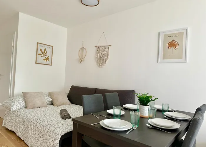 Modern Premium With Balcony *